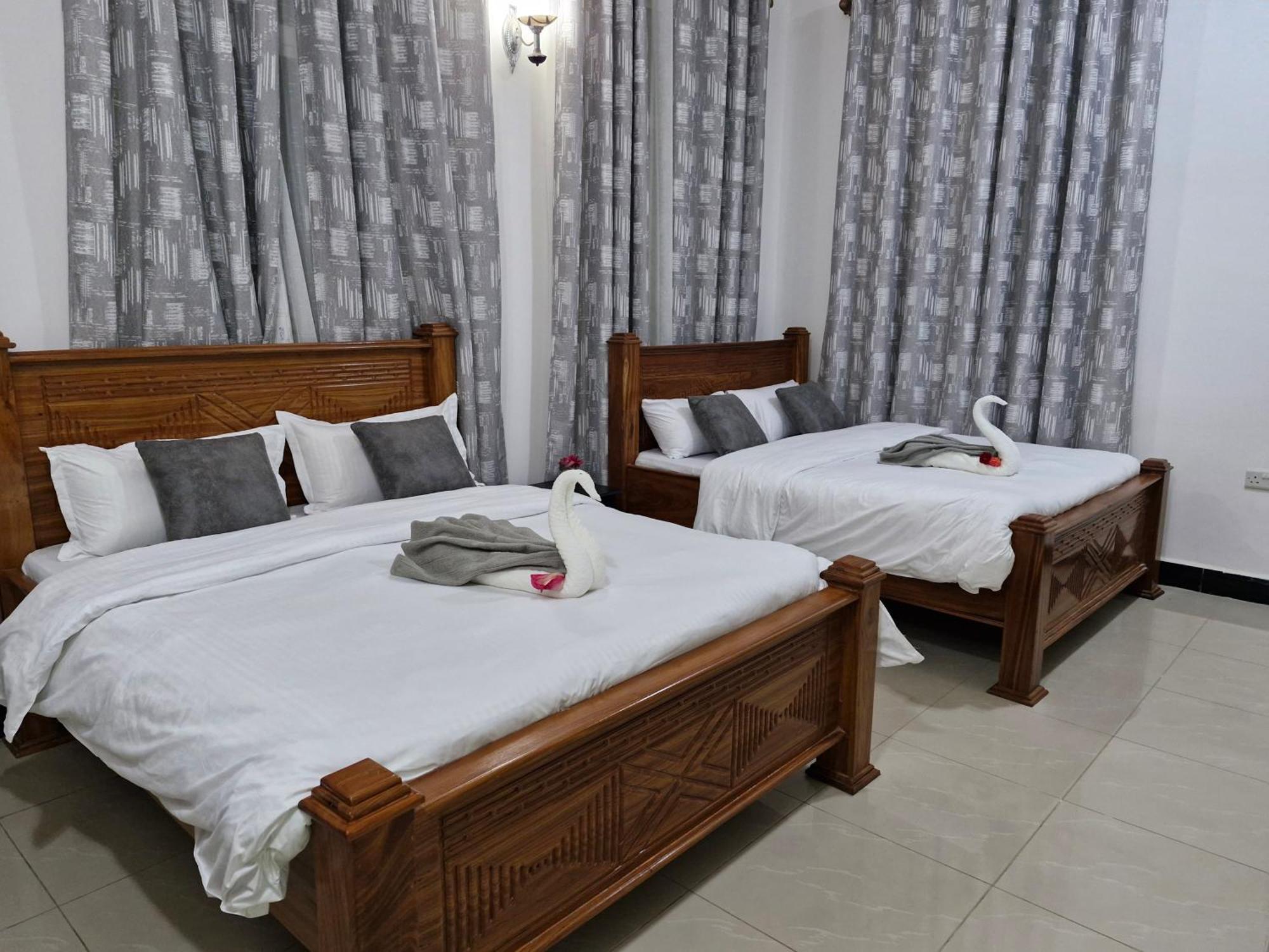 64 Zenj House Luxury Airport B&B Mbweni Exterior photo