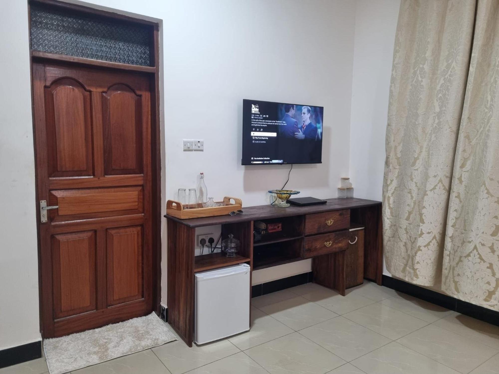 64 Zenj House Luxury Airport B&B Mbweni Exterior photo