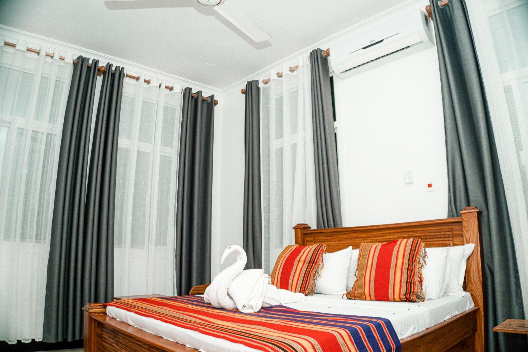 64 Zenj House Luxury Airport B&B Mbweni Exterior photo